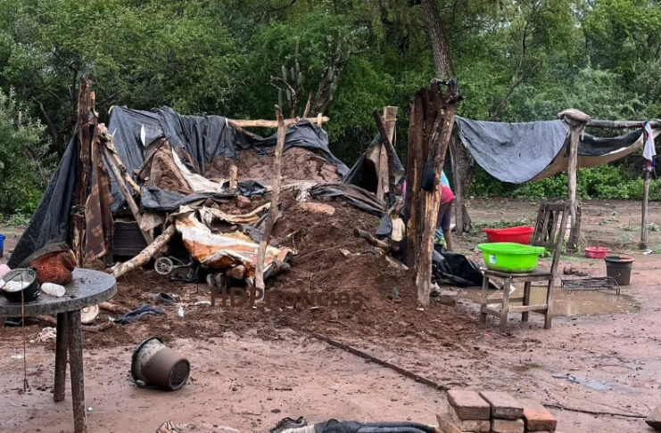 Una joven murió al derrumbarse su casa en Comandancia Frías