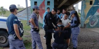 Ángeles del Puente evitaron que una chaqueña se arrojara al río