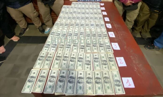 Salteñas con 88 mil dólares