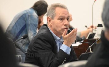 Bergia buscó la re-re-re-re-re-re pero no la encontró