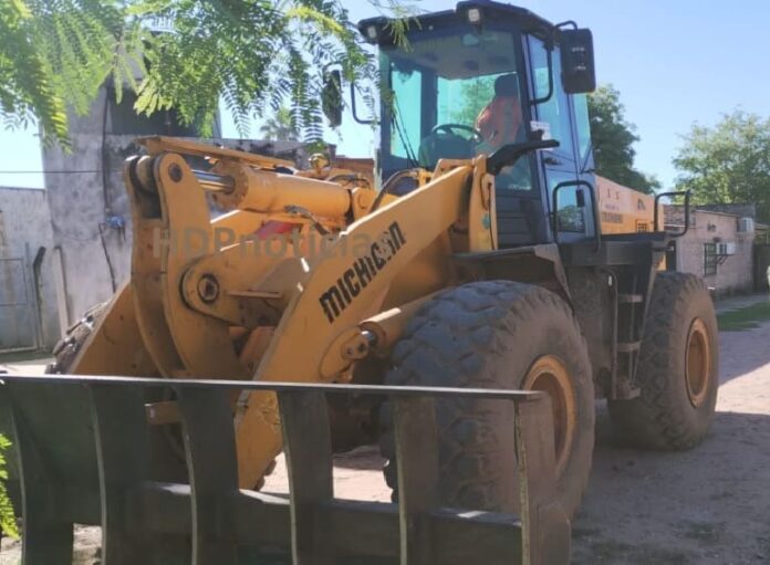 Topadora en Los Frentones