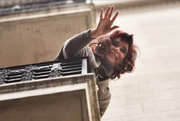 Cristina en el balcón