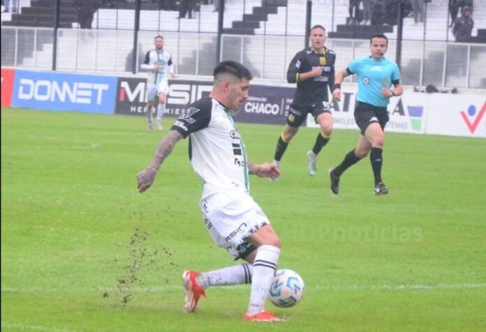 Triunfo de For Ever en su aniversario