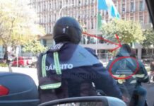Pero qué bonito: municipales sin casco a centímetros de un inspector