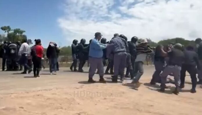 Piquete desalojado en Villa Río Bermejito