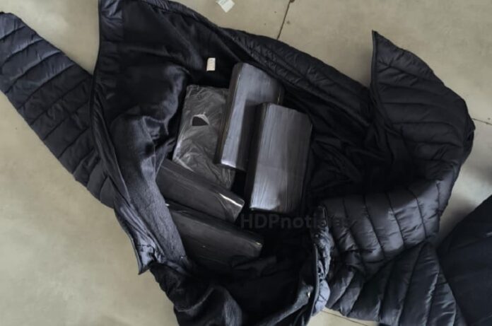 Cocaína abandonada en la ETOR