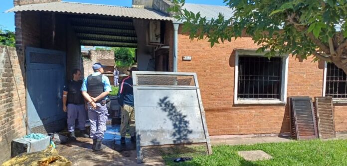 Vivienda quemada en Fontana