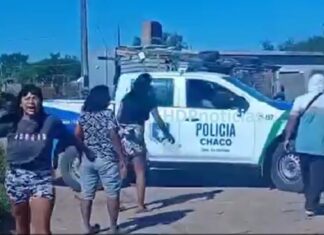 Fontana: quisieron linchar a un ladrón y lo apuñalaron dentro de un patrullero