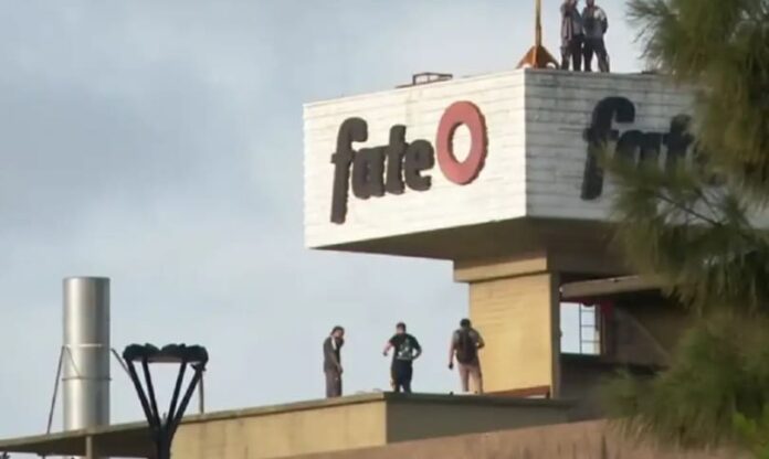 Cierre despidos y protesta en Fate
