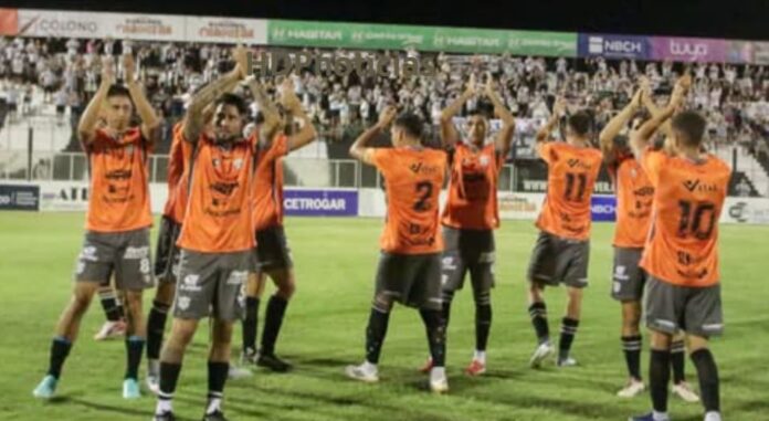 For Ever empató con la naranja