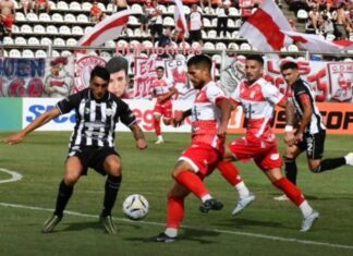 For Ever empezó ganando y terminó perdiendo ante Morón