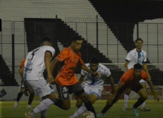 For Ever no llega a fin de mes: muchos hinchas pero pocos socios