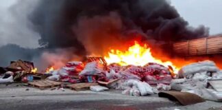 2 camiones chocaron y se incendiaron en la ruta 4: un camionero murió carbonizado