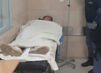 Pelea de trapitos por el territorio: uno estaba durmiendo y el otro lo despertó a puñaladas