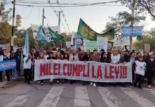 Masiva marcha contra Milei por incumplir la Ley de Financiamiento Universitario