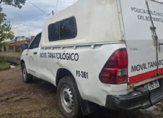 Asesinaron de una puñalada en el pecho a un hombre en La leonesa.