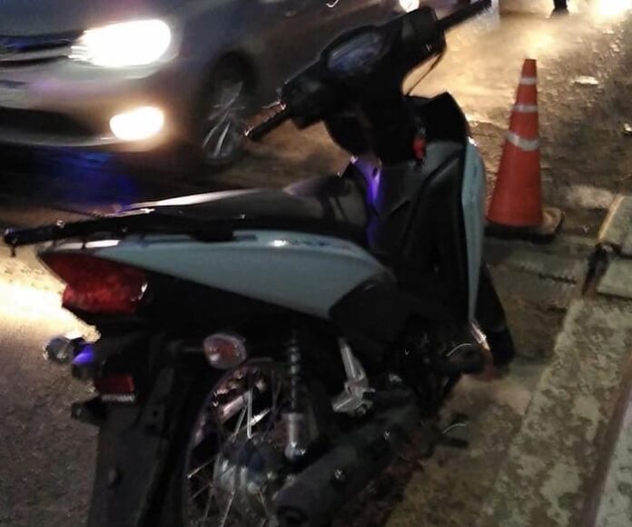 HOnda Wave en el puente (1)