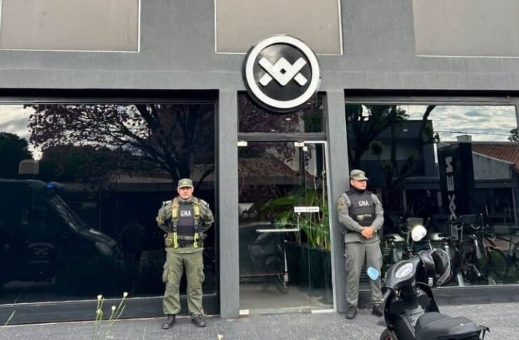Megalavado en Exen: múltiples allanamientos a la cadena de gimnasios y la concesionaria Clinis