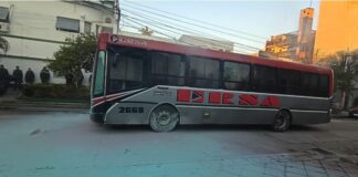 Colectivo de Ersa sufrió un principio de incendio en pleno microcentro