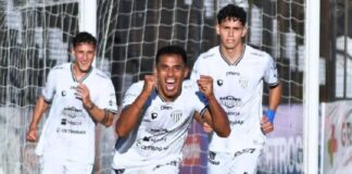 For Ever venció a Morón y empezó a subir en la tabla