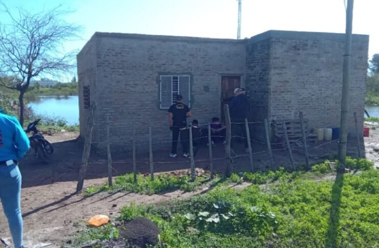 Un solo laburo no alcanza: municipales abrieron un kiosco narco en su casa
