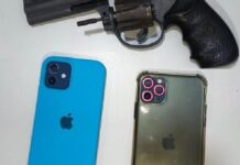Motochorros de 19 y 15 años robaron 2 iPhone a mano armada