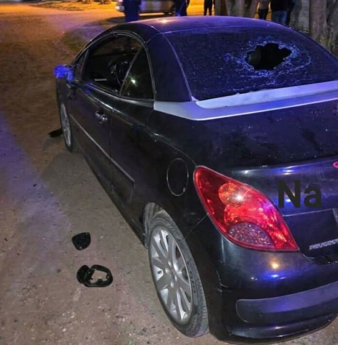 auto arruinado eb Charata