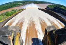 Crecida: Itaipú reabrió sus compuertas y se espera un repunte del Paraná